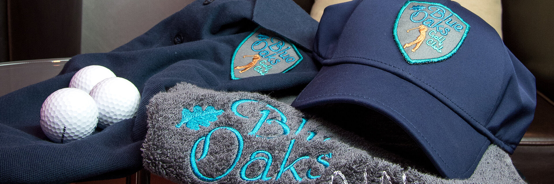 [Translate to Hongkong (Englisch):] Embroidered golf towel and cap