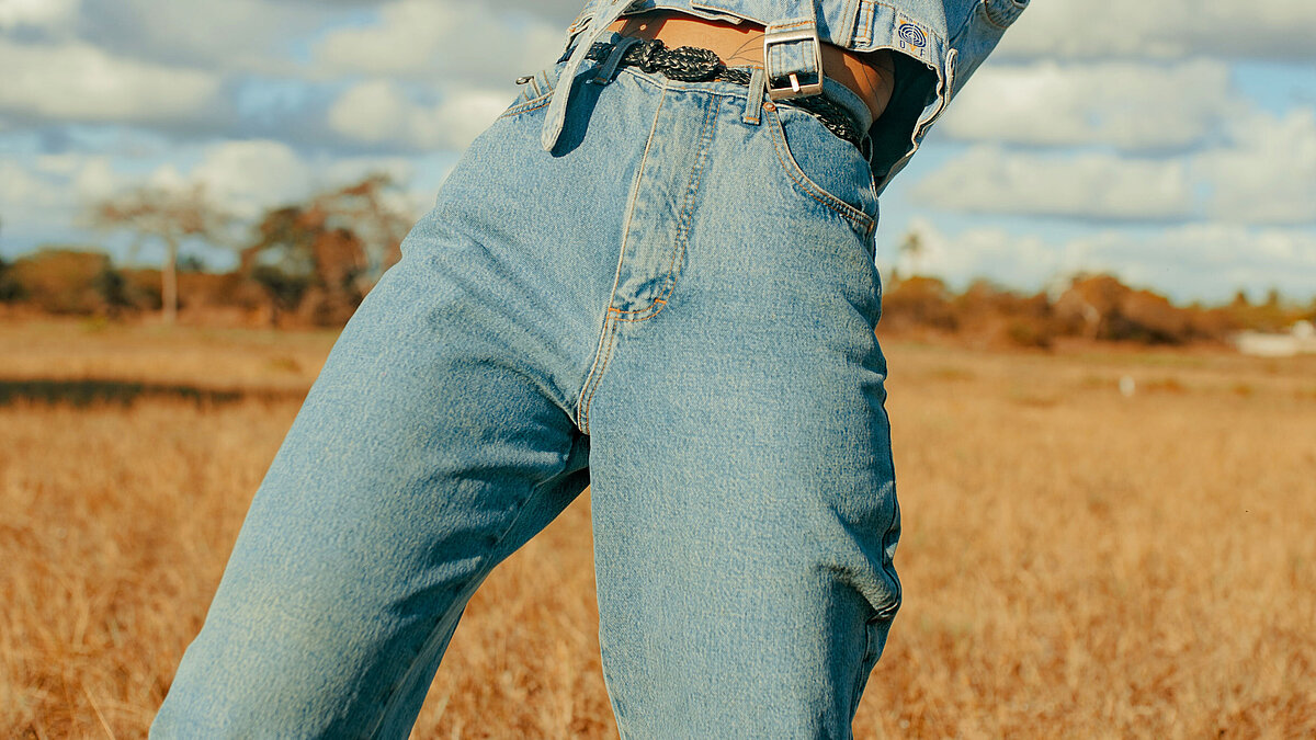Fashionable jeans detail in an outdoor environment