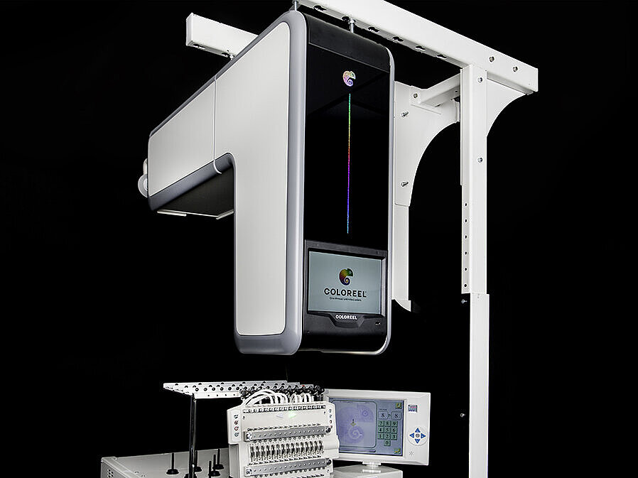 Coloreel ICTu mounted on an embroidery machine