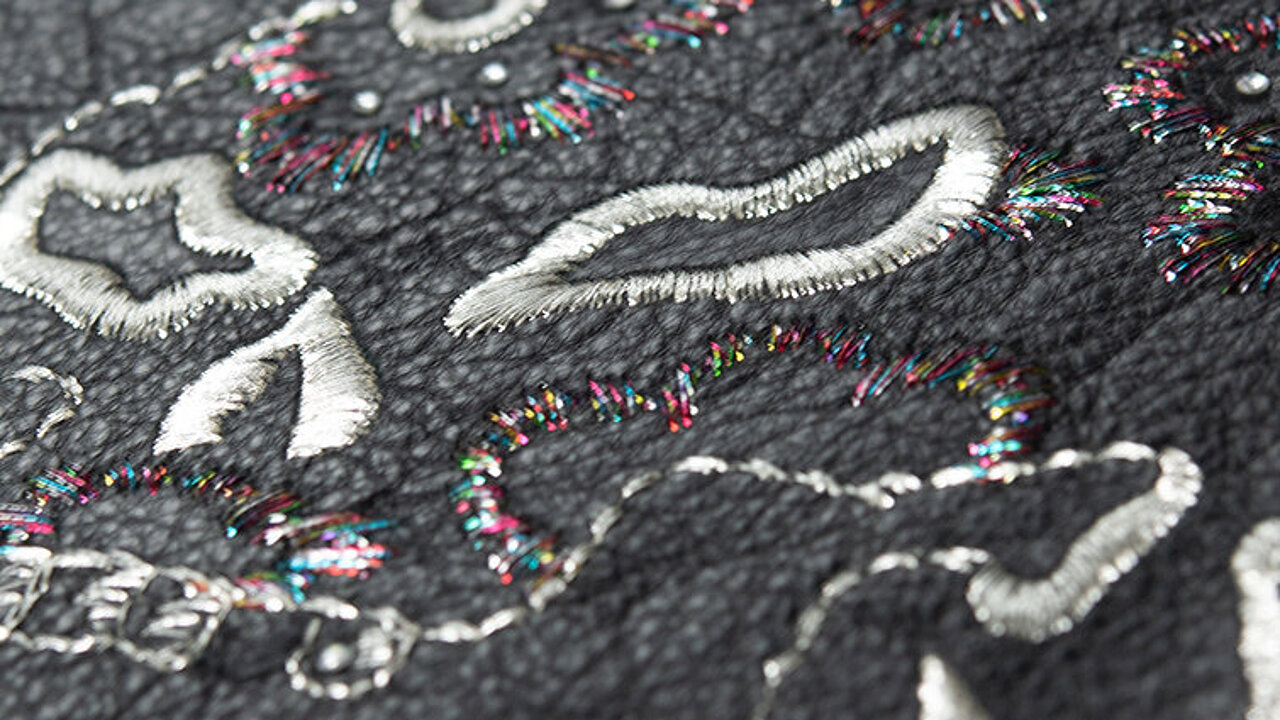 [Translate to Hongkong (Englisch):] fine details of fashion embroidery