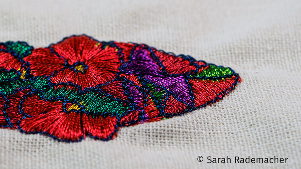 [Translate to Global Französisch:] colourful metallic embroidery design