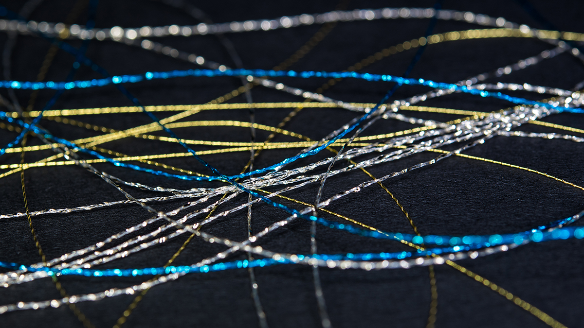 Metallic embroidery thread filaments