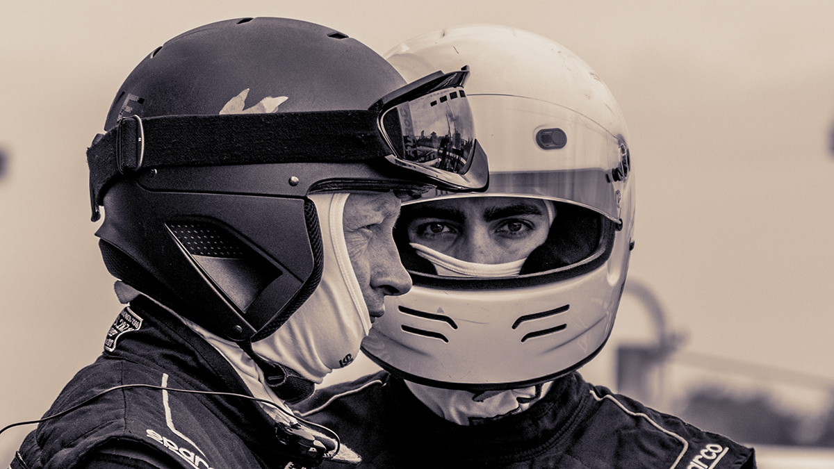 Flammschutz für Sportmotorrennen